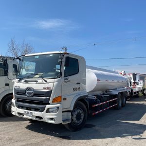 Camion Aljibe Hino año 2023 4×2 FG 1726 AT cap. 10.000 L # Ref.15
