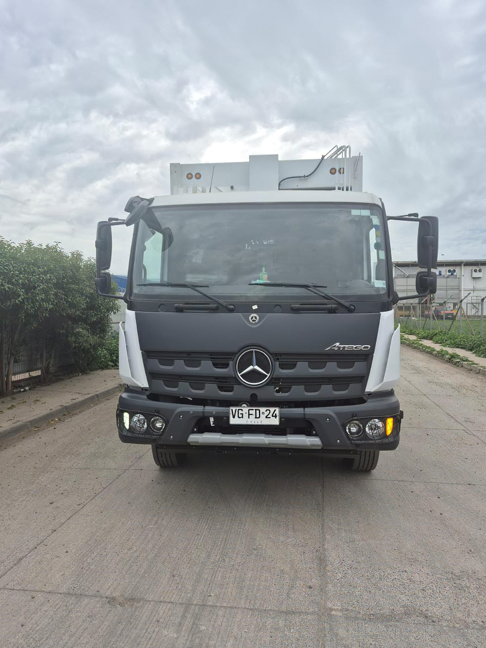 Camión Recolector Mercedes-Benz, Atego 1729 KO/48 AT 2026 REF #24 - Imagen 4