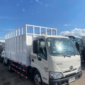 Camión Tolva Ramera Hino 2023 4×2 XZU 916 Ref #40